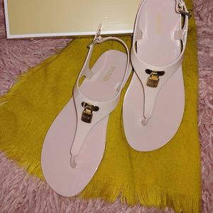 ❎SOLD❎Michael Kors Pink Jelly Sandal